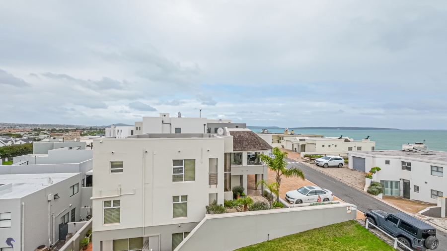 5 Bedroom Property for Sale in Waterfront Western Cape